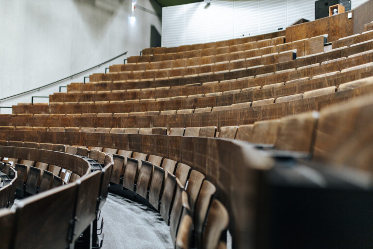 Beitragsbild für Prüfungen